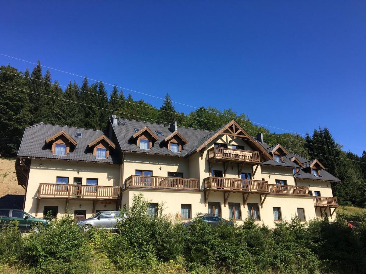西恩纳Zlote Gory - Czarna Gora住宿加早餐旅馆 外观 照片